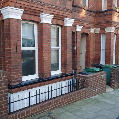 Apartament Stylish 2-Bed Flat In The Heart Of West Hampstead Londyn Zewnętrze zdjęcie