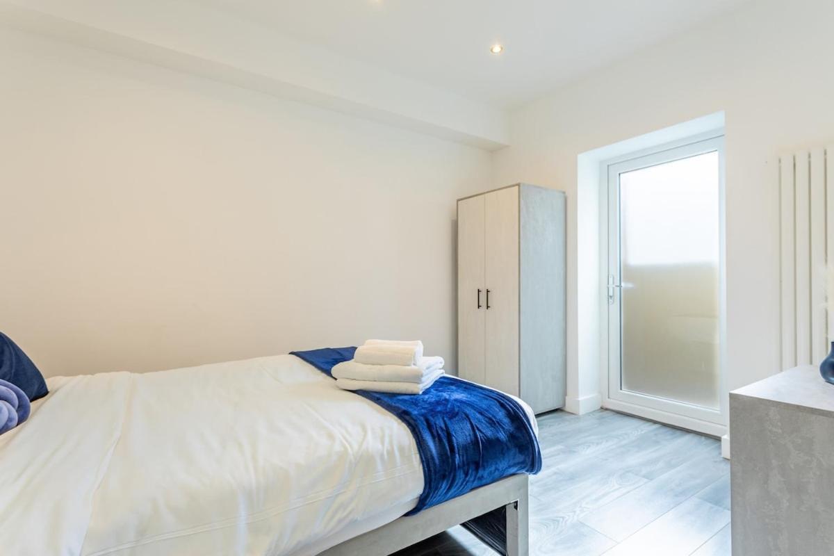 Apartament Stylish 2-Bed Flat In The Heart Of West Hampstead Londyn Zewnętrze zdjęcie