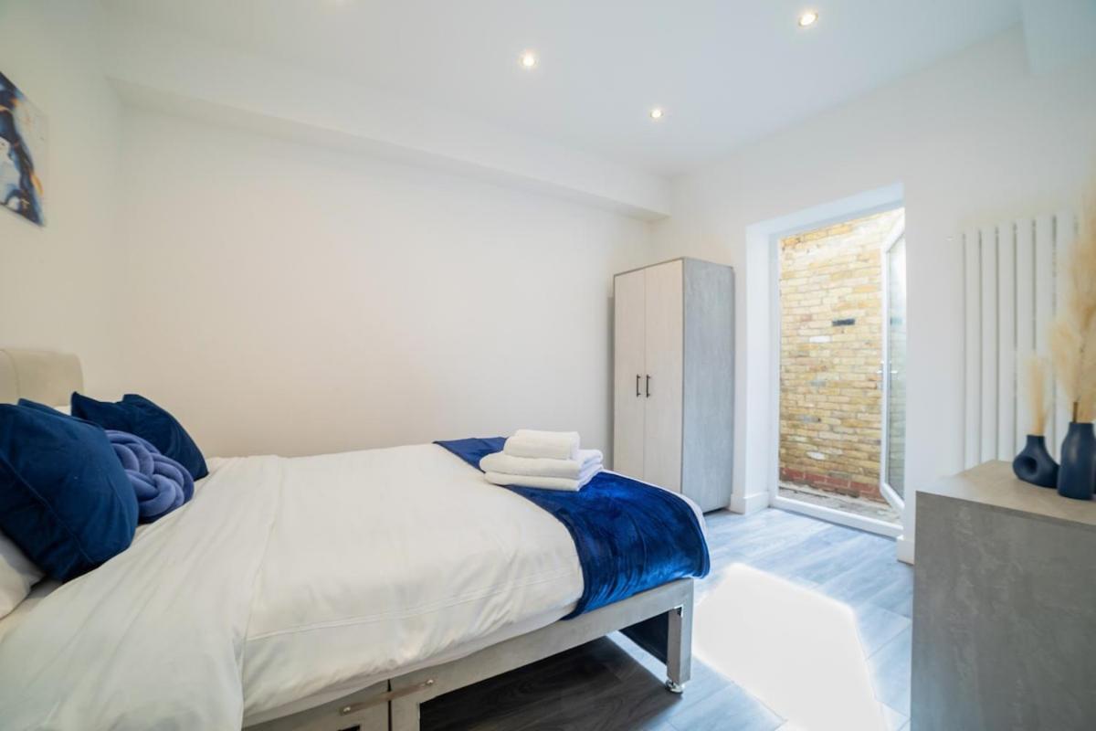 Apartament Stylish 2-Bed Flat In The Heart Of West Hampstead Londyn Zewnętrze zdjęcie