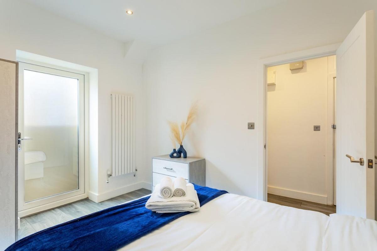 Apartament Stylish 2-Bed Flat In The Heart Of West Hampstead Londyn Zewnętrze zdjęcie
