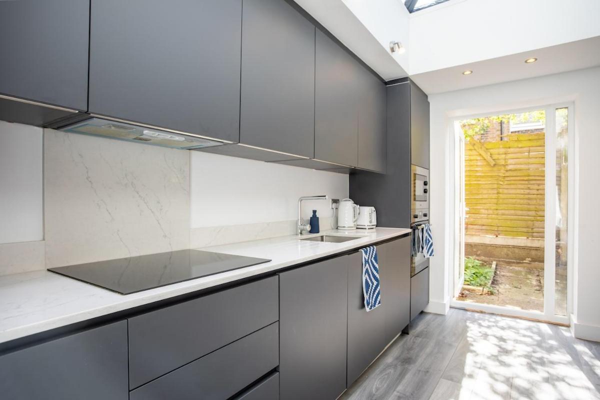 Apartament Stylish 2-Bed Flat In The Heart Of West Hampstead Londyn Zewnętrze zdjęcie