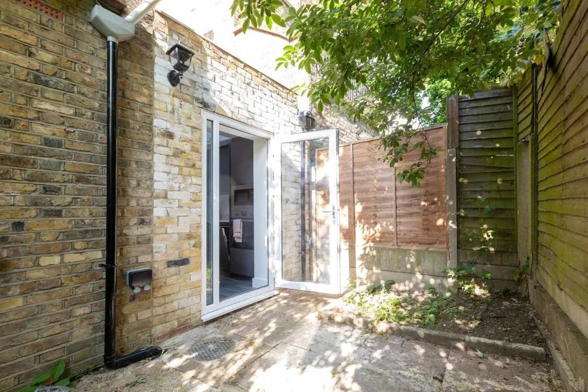Apartament Stylish 2-Bed Flat In The Heart Of West Hampstead Londyn Zewnętrze zdjęcie