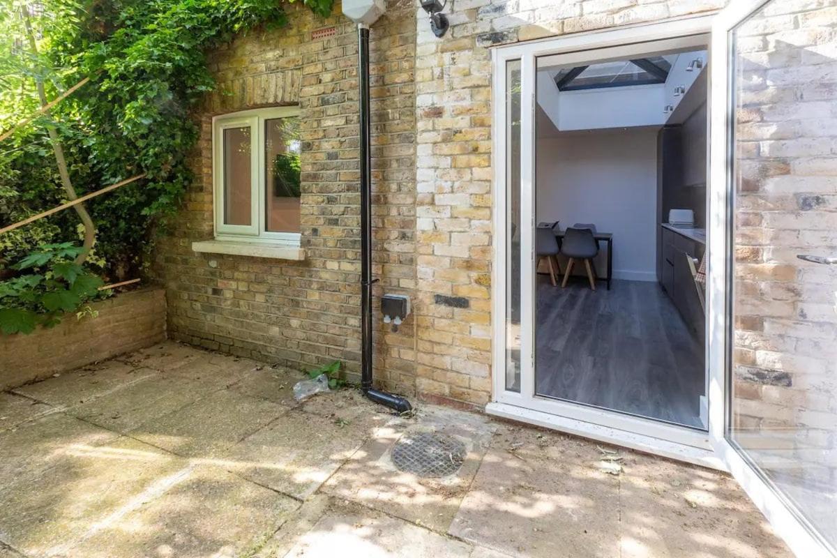Apartament Stylish 2-Bed Flat In The Heart Of West Hampstead Londyn Zewnętrze zdjęcie